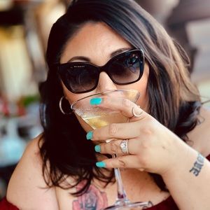 Meet your Posher, Mayra